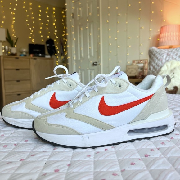 Nike Air Max Dawn White Light Bone Black Red Orange Sneakers Size 10 - Picture 4 of 7